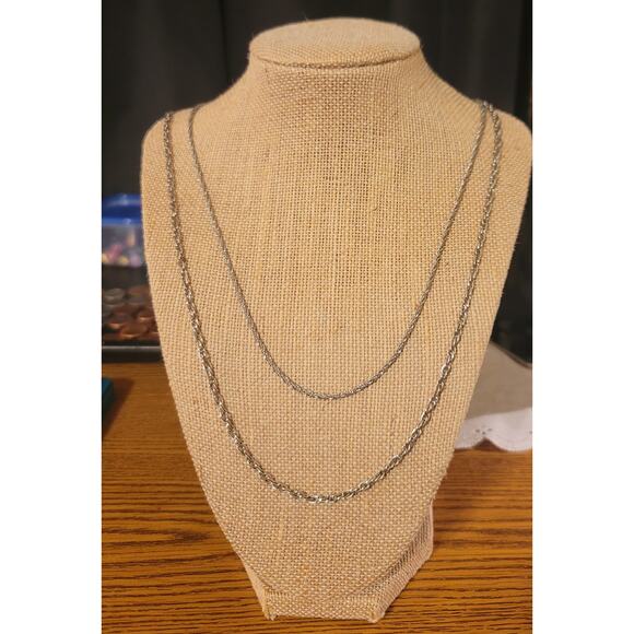 Necklace lot, fashion silver tone - Picture 4 of 4